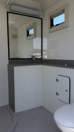 Portable Bathrooms | WOSHBOX